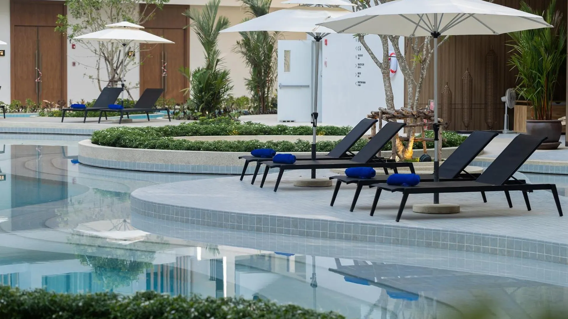 Laya Resort Phuket Island Layan Beach