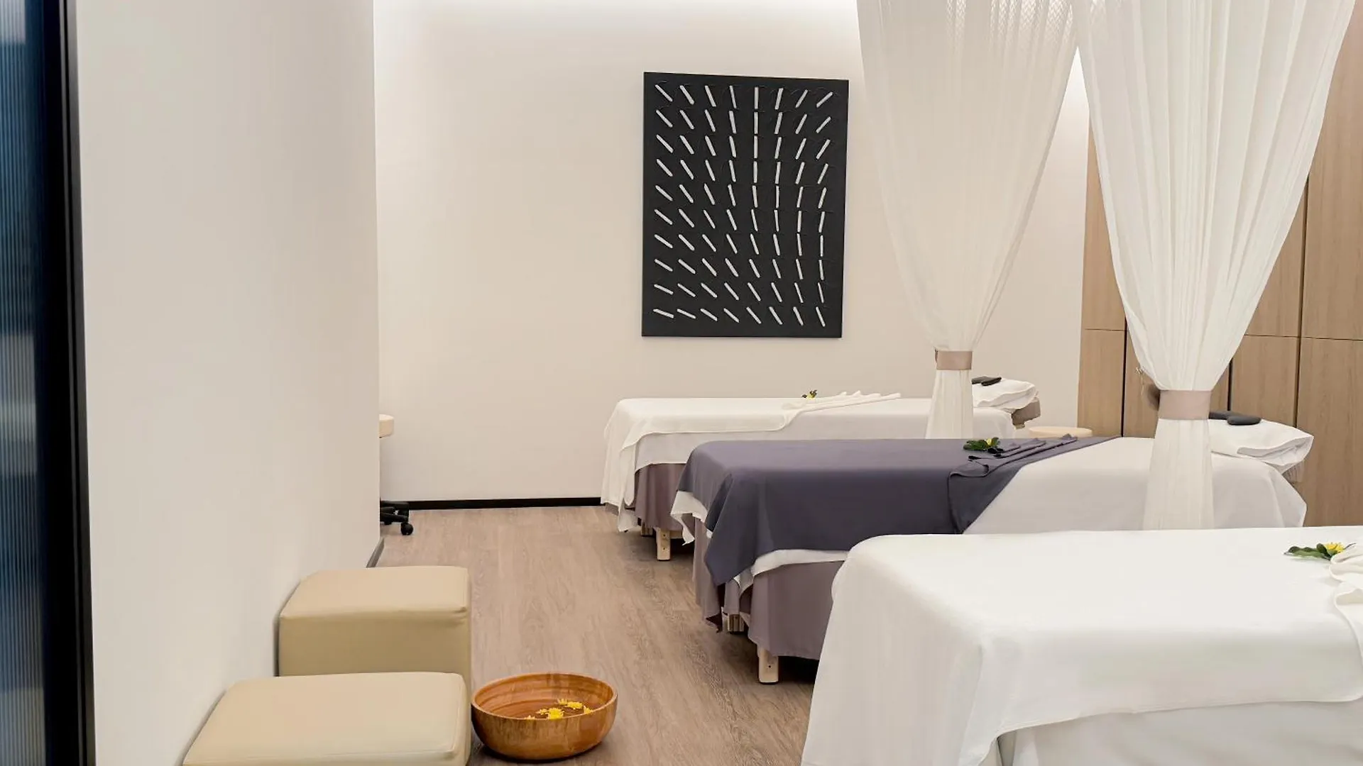 Laya Resort Phuket Island Layan Beach  5*, Layan Beach (Phuket)