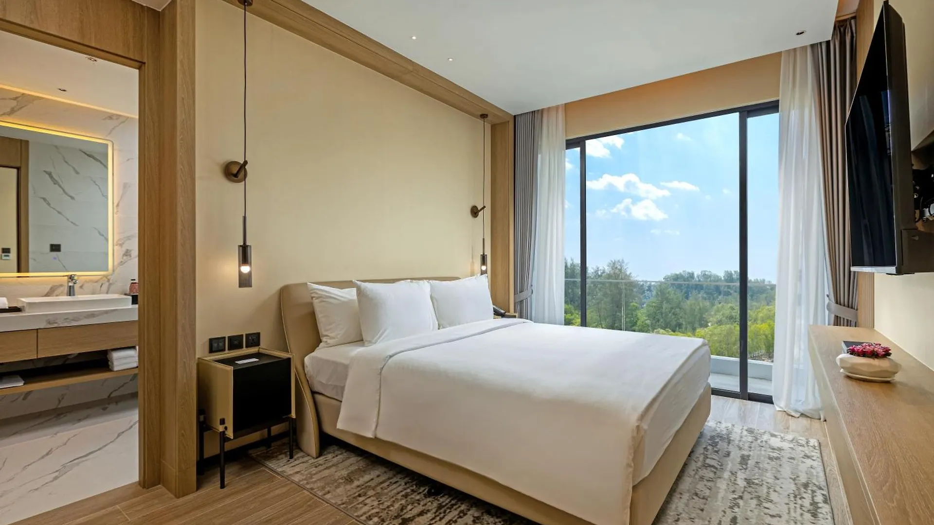 Laya Resort Phuket Island Пляж Лаян